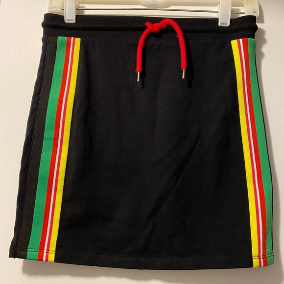 ⚫️ - Zara Trafaluc mini skirt - small - drawstring - Picture 3 of 6